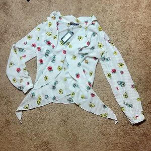 Nasty Gal Collection, long sleeve, floral tie front shirt, button at wrist